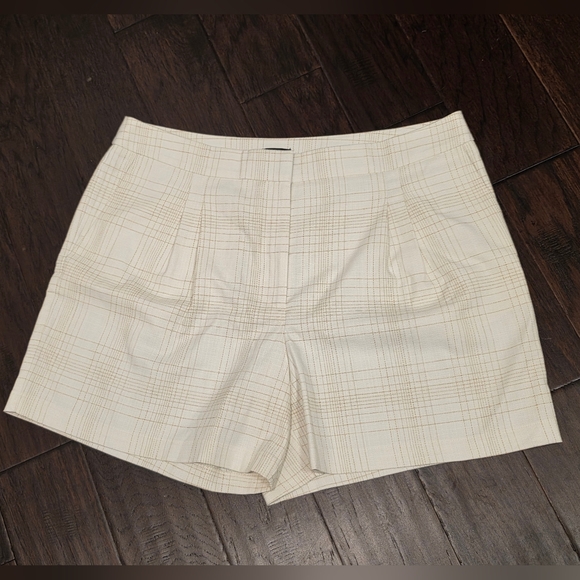 Ann Taylor Factory Shorts Pleated Front Tailored Design Size 16 - Picture 9 of 9